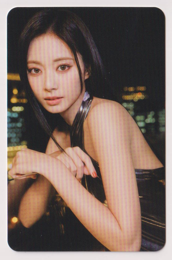 TWICE - With You-th - Tzuyu (Glowing Black Version) - Platform Nemo Photocard