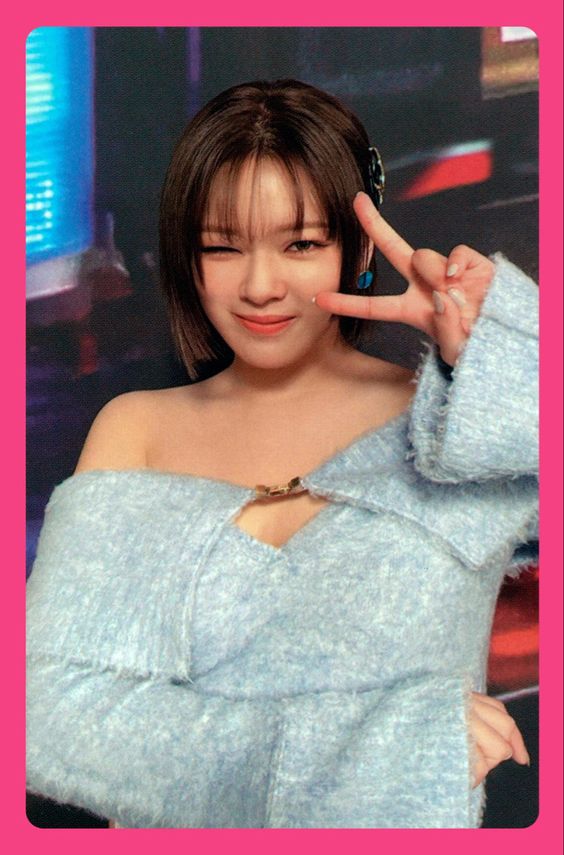 TWICE - Ready to Be - Jeongyeon (Ready Version) POB Photocard