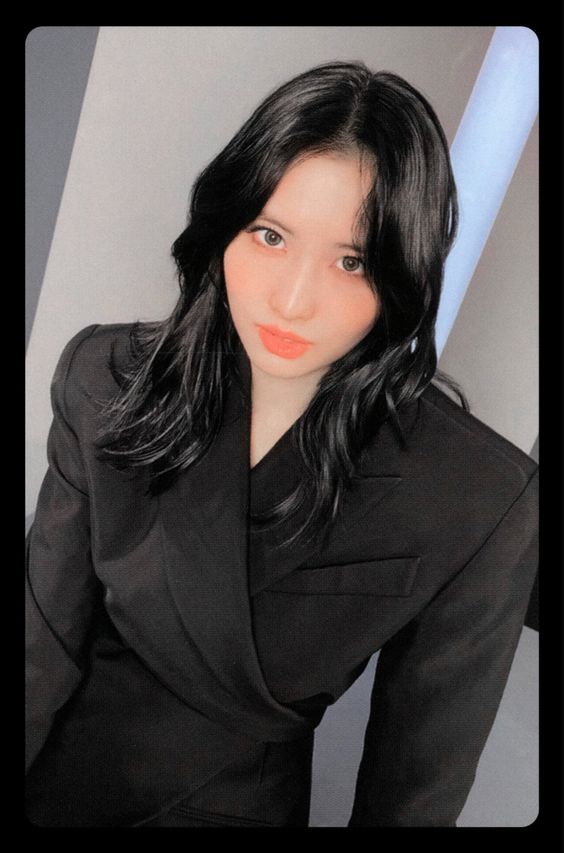 TWICE - Ready to Be - Momo (To Version) POB Photocard